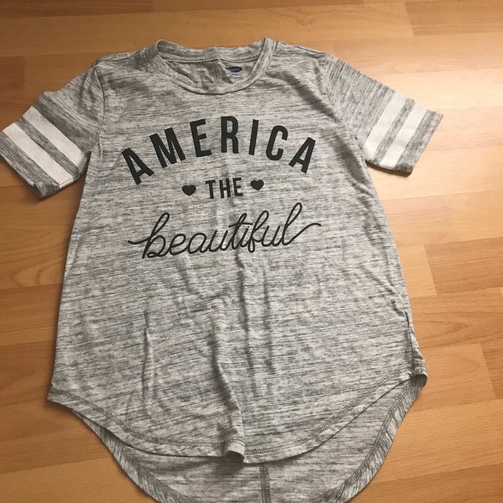Girls old navy tee